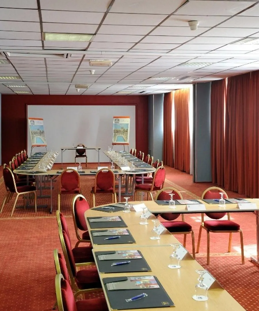 Hotel Atrium Arles Centre