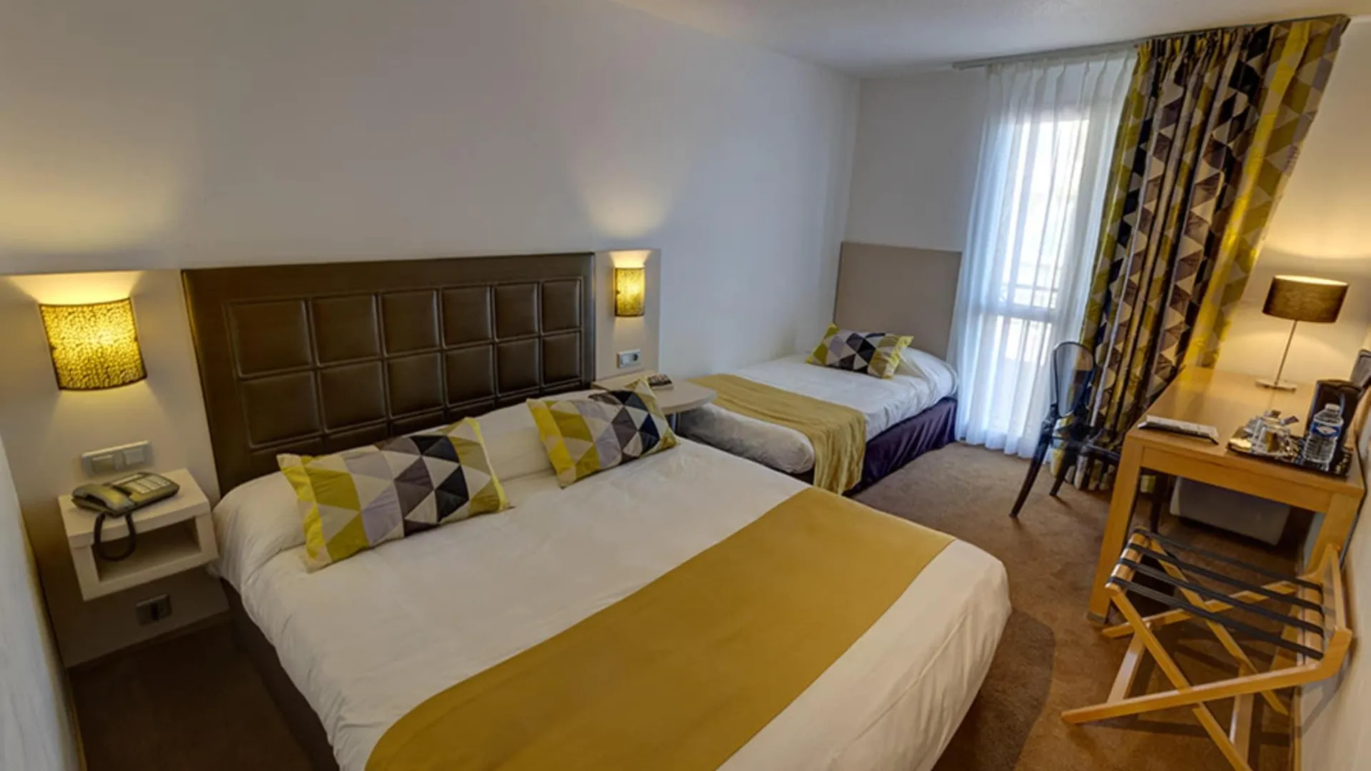 Hotel Atrium Arles Centre 3*,  France