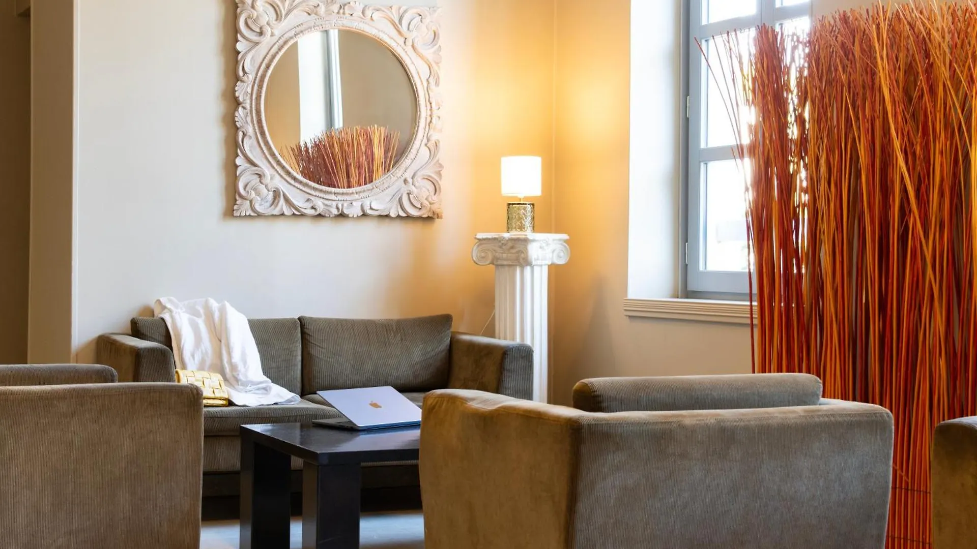 Hotel Atrium Arles Centre 3*,
