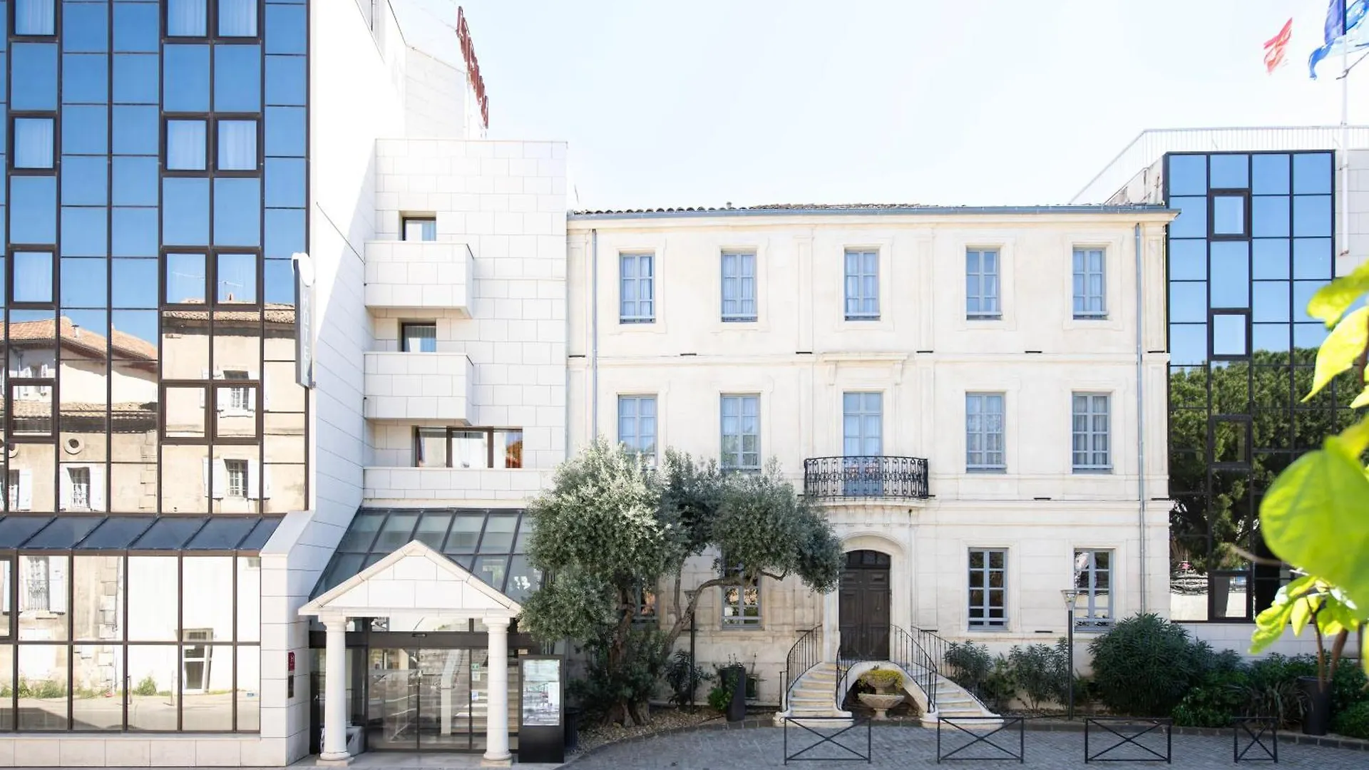 Hotel Atrium Arles Centre