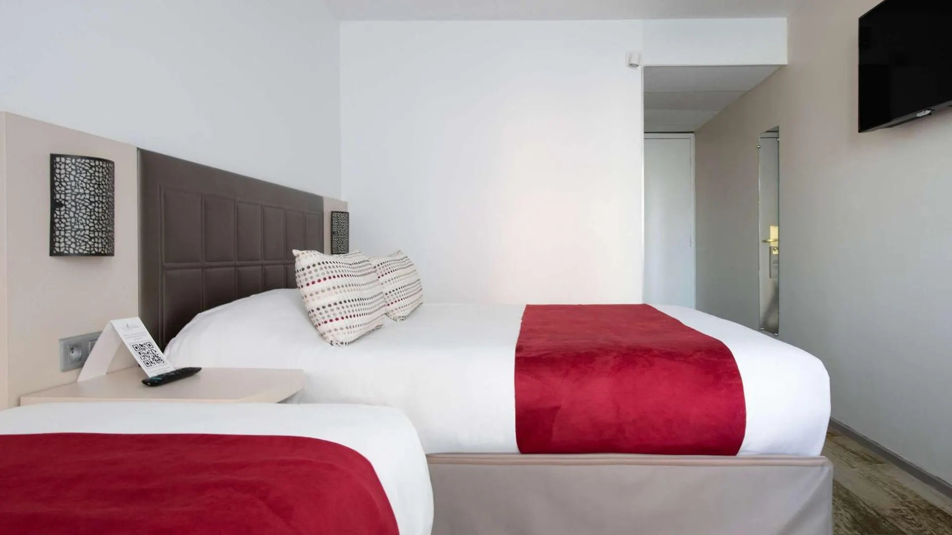 Hotel Atrium Arles Centre 3*,